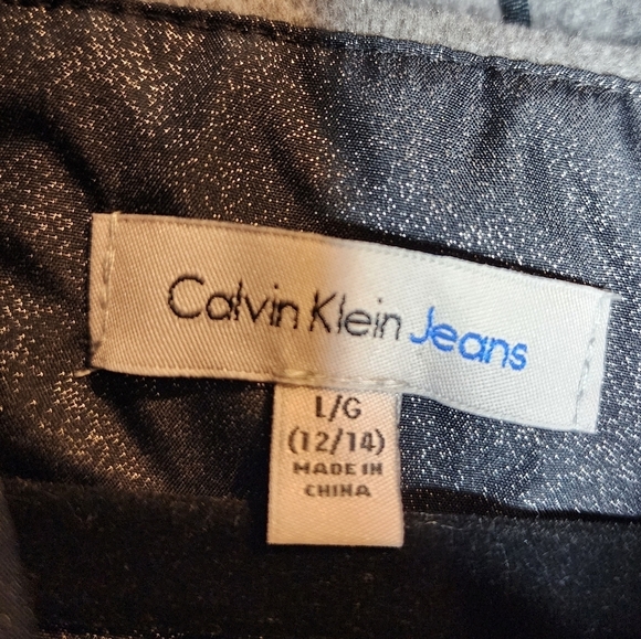 Calvin Klein black shimmer long puffer coat. Kids size Large (12/14). - Picture 4 of 15